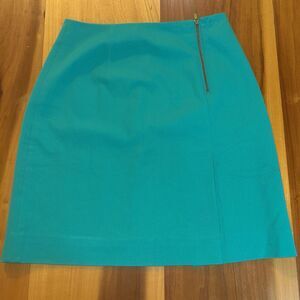 Lilly Pulitzer Women’s Skirt. Size 2. Stretch. Green